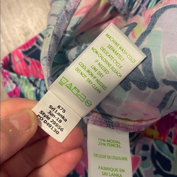 Lilly Pulitzer Tropical Print Cropped Pants - Pink and Blue - Picture 9 of 9